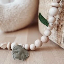 BEZISA Leaves Wagenspanner Pistache / Pine -Optimaal Babyartikelen Winkel 8720618126214 5 85ea