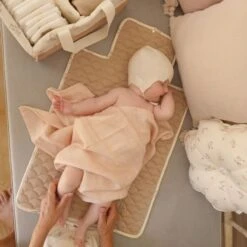 Cam Cam Copenhagen Ashley Verschoningsmatje - Latte 6 Cam Cam Copenhagen Ashley Verschoningsmatje - Latte -Optimaal Babyartikelen Winkel Cam Cam Copenhagen Ashley Verschoningsmatje Latte 4 2b76