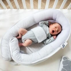 Doomoo Chine Cocoon Babynestje White 6 Doomoo Chine Cocoon Babynestje White -Optimaal Babyartikelen Winkel doomoo cocoon babynestje chine white 0813